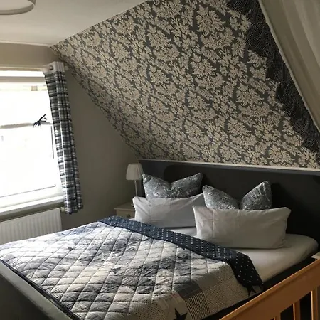 Gaestehaus Schmidt דירה *